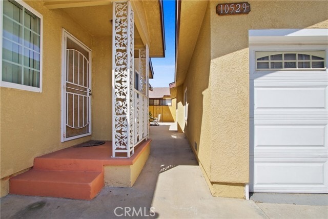 Foto del edificio - 10529 S Truro Ave