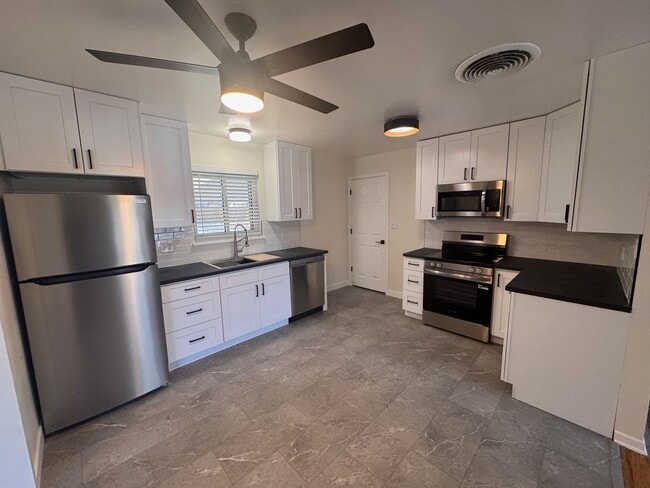 Foto del edificio - 417 S Owens St