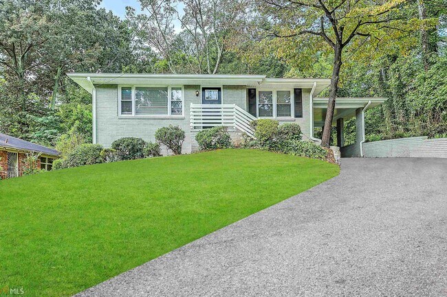 Building Photo - 1931 Sandringham Dr SW