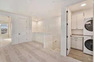 Building Photo - 3045 E Trilby Rd