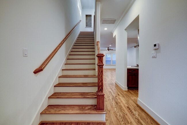 Foto del edificio - 2409 Morse St