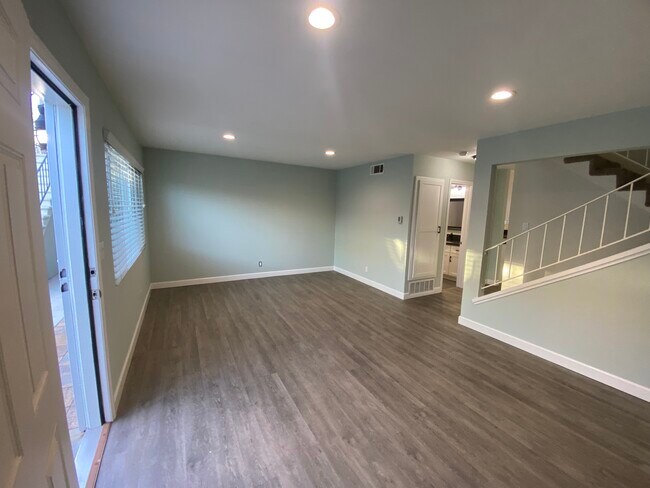 Foto del edificio - 3916 W 178th St