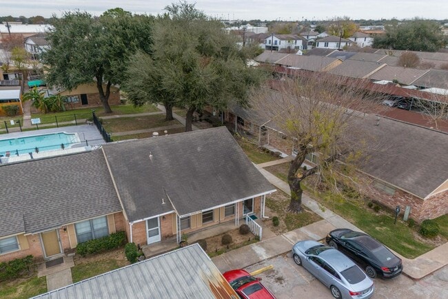 Foto del edificio - 3340 Burke Rd