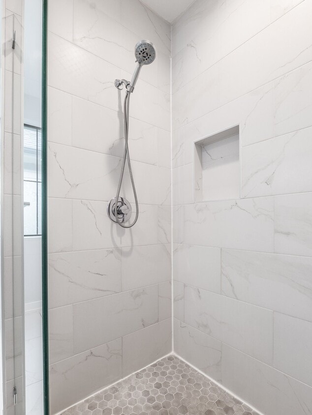 Photo - 210 East 32nd Street