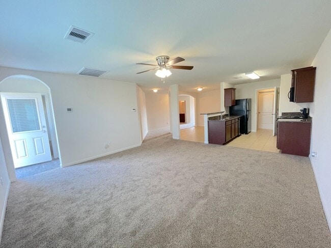 Building Photo - 20714 Round Key Dr