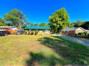 Building Photo - 801 Ridgedale Ct