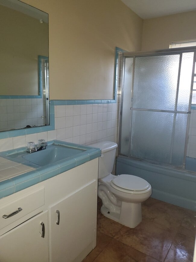 Foto del edificio - 814 E Ebony Dr