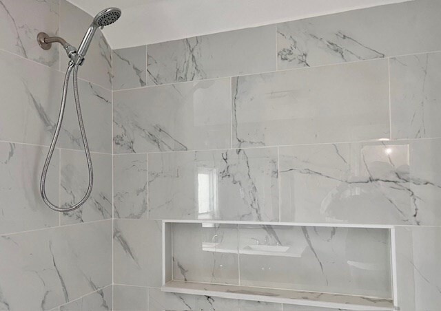 Building Photo - 16 Penhallow St