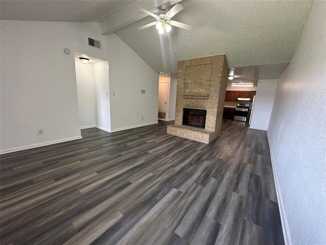 Building Photo - 5434 Parkridge Dr