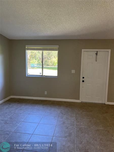 Foto del edificio - 22274 Misty Woods Way