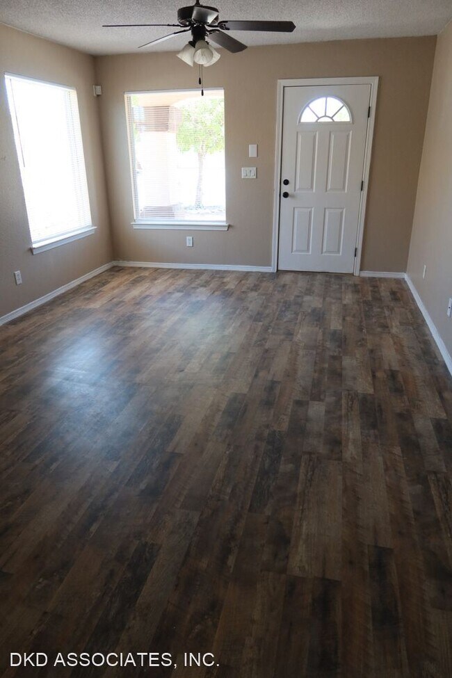 Building Photo - 4 br, 2 bath House - 716 DESERT SAGE DR.