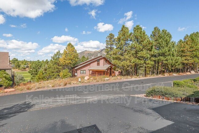 Foto del edificio - 2650 Valley View Dr