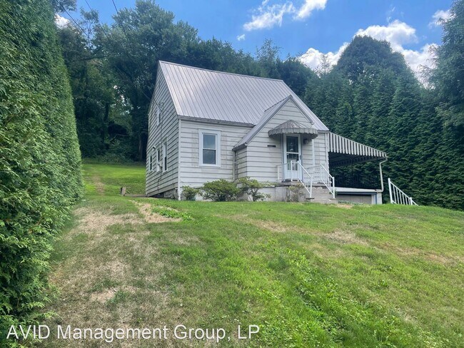 Building Photo - 3 br, 1.5 bath House - 872 Patton St Ext