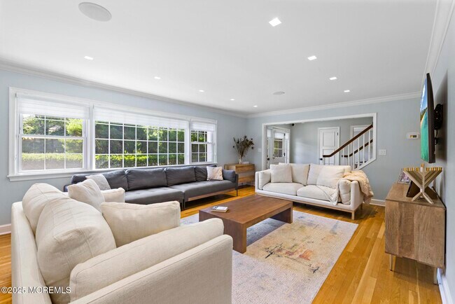 Foto del edificio - 634 Windermere Ave