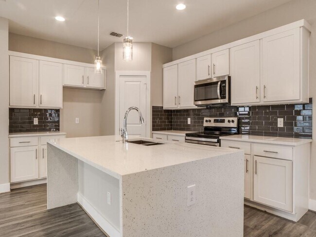Foto del edificio - 4122 Baker Ave