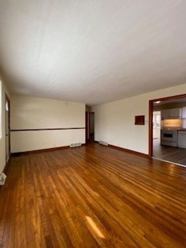 Foto del edificio - 2 Bedroom Home in South Bend!