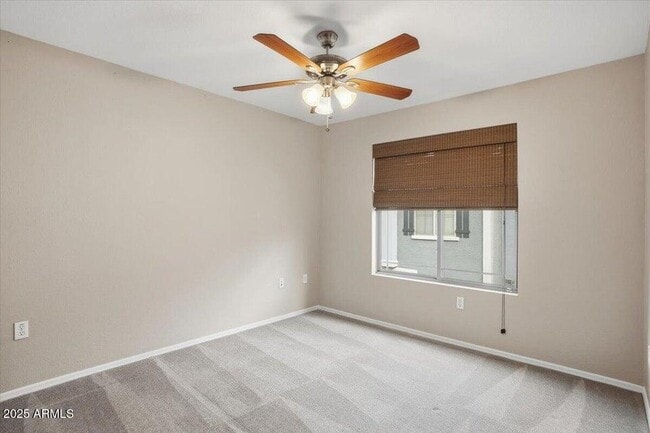 Foto del edificio - 2401 E Rio Salado Pkwy