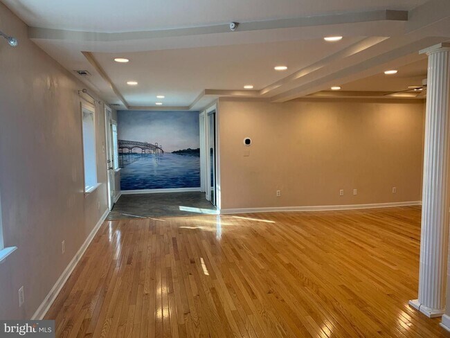 Foto del edificio - 3bd 2bth single family home with water views from all 4 sides!