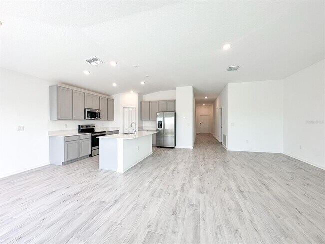 Foto del edificio - 2302 Burney Fls Ln