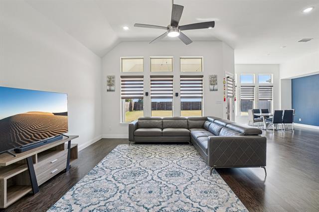 Foto del edificio - 17220 Eastbrook Dr