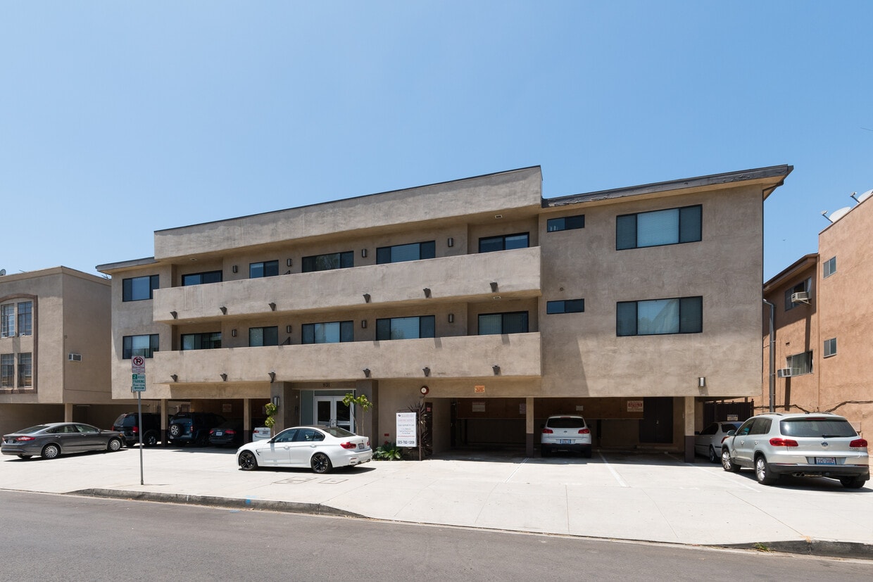 Primary Photo - 931 N Alfred St