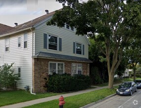 Building Photo - 3137 S Howell Ave