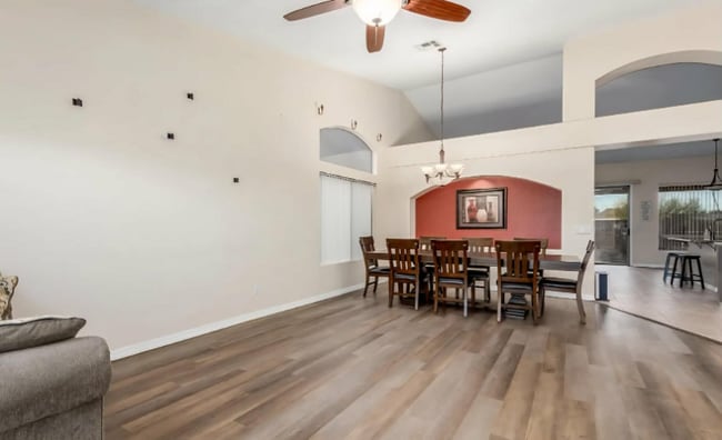 Foto del edificio - 278 E Sagebrush St