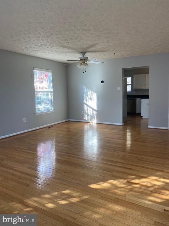 Building Photo - 3282 Halcyon Ct