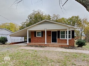 Building Photo - 311 E Morrow Ave