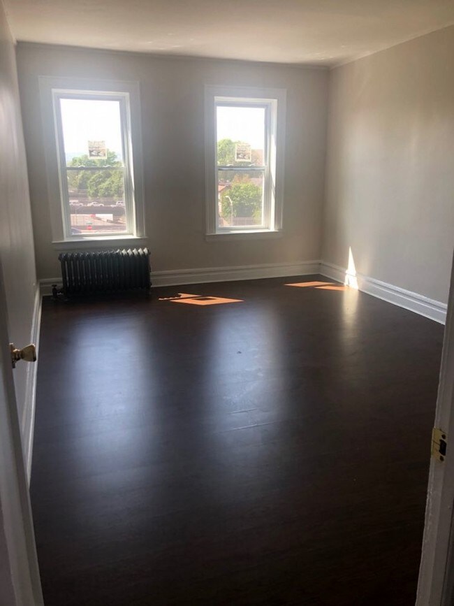 Building Photo - 75 North 7th Street Apt. 404