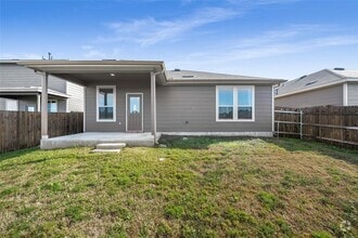 Building Photo - 508 English Oak St