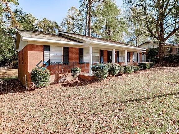Building Photo - 3040 Foresthill Dr