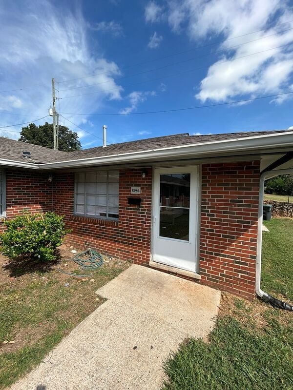 Building Photo - 1346 Vinesville Rd