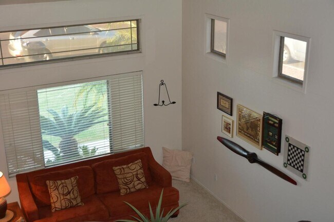 Foto del edificio - 519 W Douglas Ave