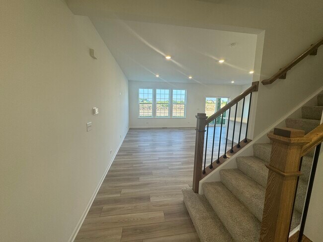 Building Photo - 2605 Dundee Dr