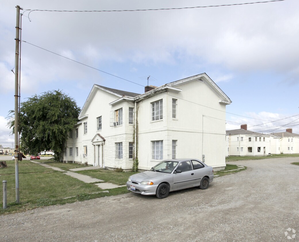 Foto del edificio - 3694-3706 E 5th Ave