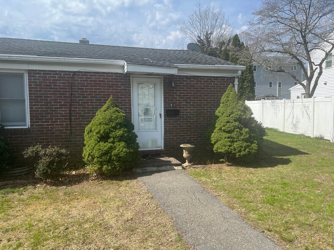 Foto principal - 43 Beacon View Dr
