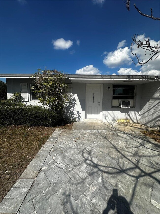 Foto del edificio - 13433 SW 268th St