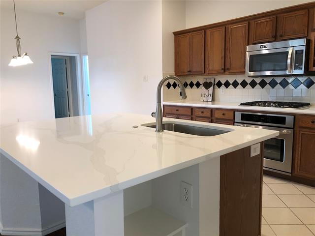 Foto del edificio - 1532 Ector Dr