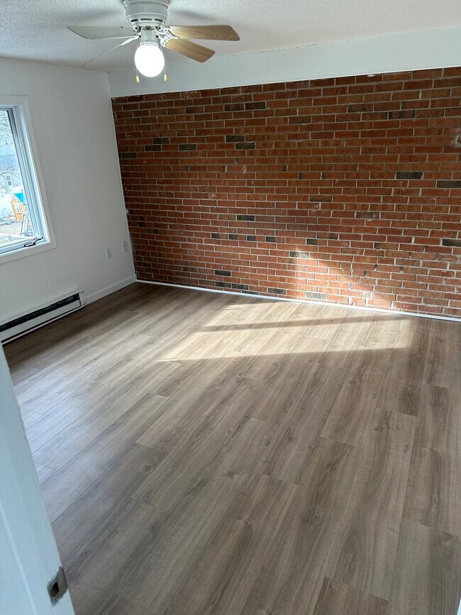 Foto del edificio - 12 Maple St