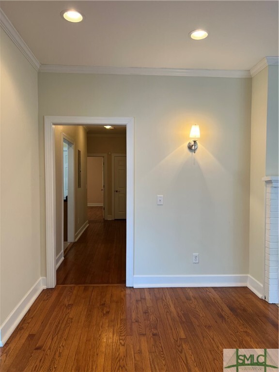 Building Photo - 308 E 40th St