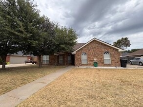 Building Photo - 5402 Willow View Rd
