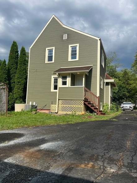 Building Photo - 210 Ardmore Ave