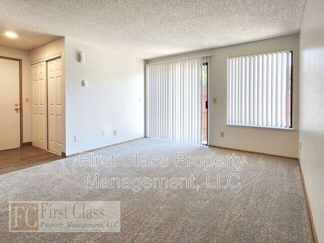 Foto del edificio - 4792 SW Murray Blvd