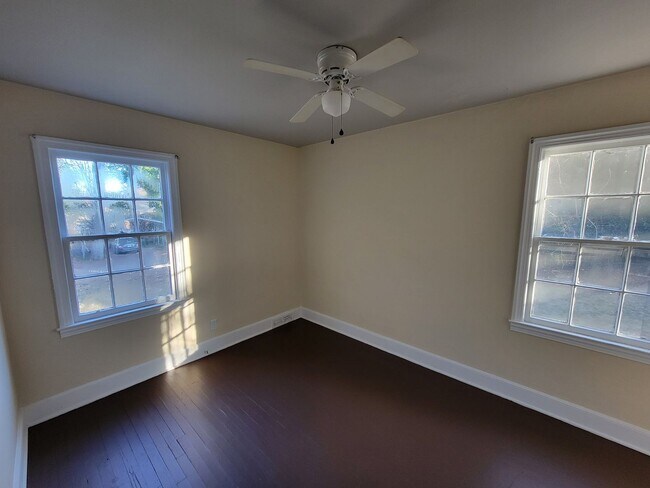 Foto del edificio - 2807 Spring Garden St