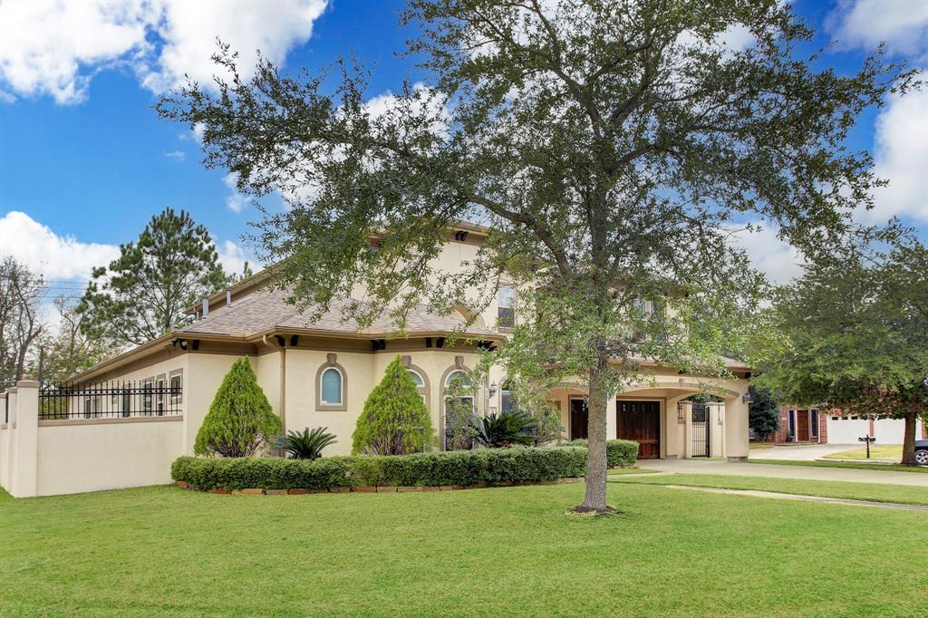 5 Cardwell Ct, Houston, TX 77055 House Rental in Houston, TX