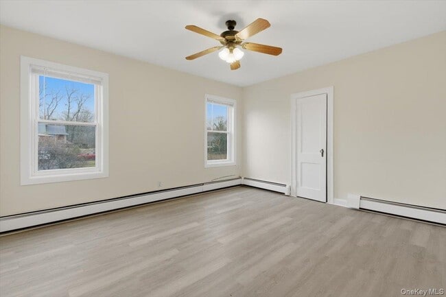 Building Photo - 95 King St