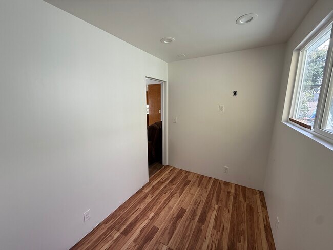 Foto del edificio - 12317 Culver Blvd