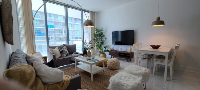 Foto del edificio - 1111 SW 1st Ave