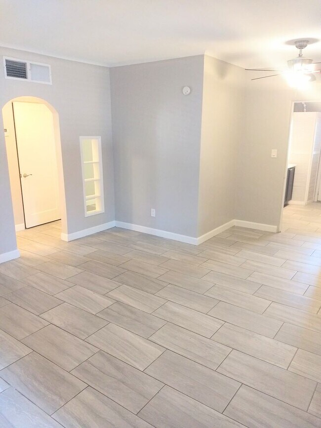 Foto del edificio - PEC1196